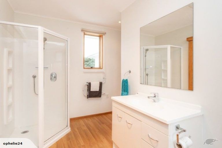 Photo of property in 71 Te Pene Avenue, Titahi Bay, Porirua, 5022