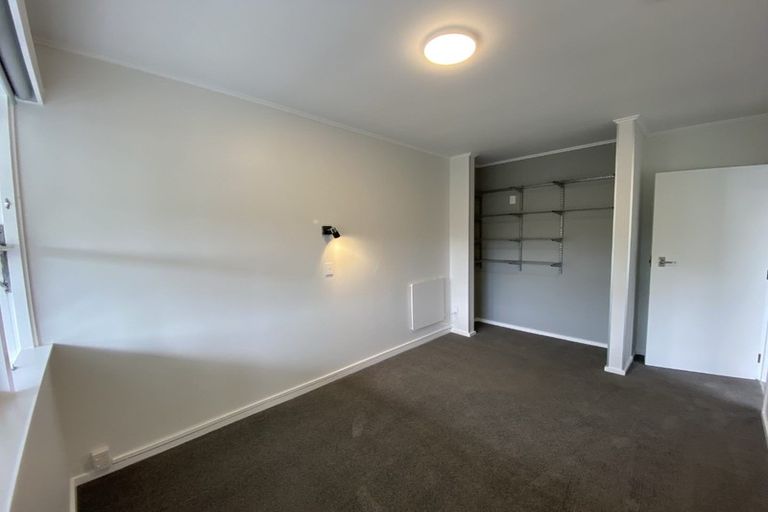 Photo of property in 4/18 Agra Crescent, Khandallah, Wellington, 6035