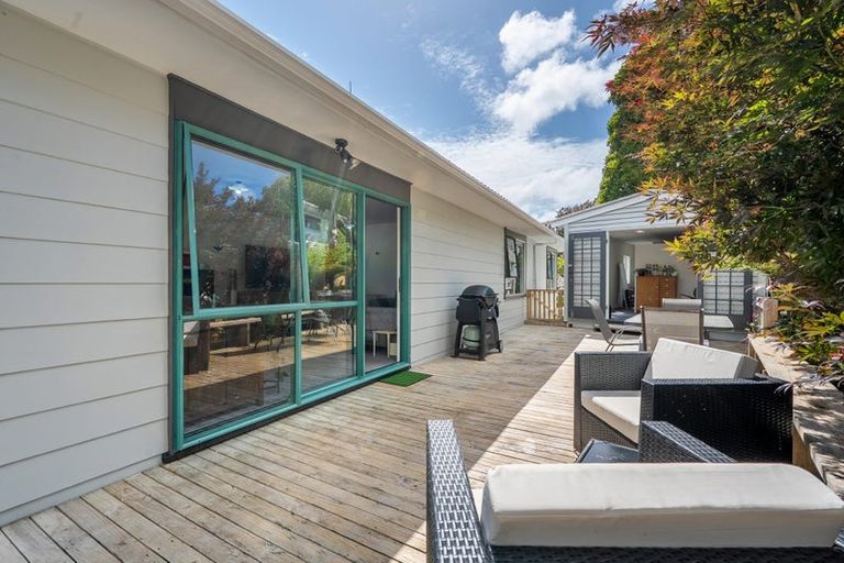 Photo of property in 4 Spinella Drive, Bayview, Auckland, 0629