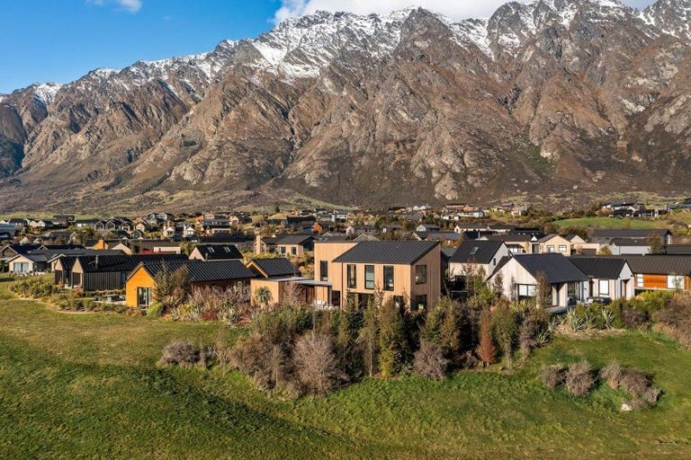 Photo of property in 3 Torridon Court, Jacks Point, Queenstown, 9371