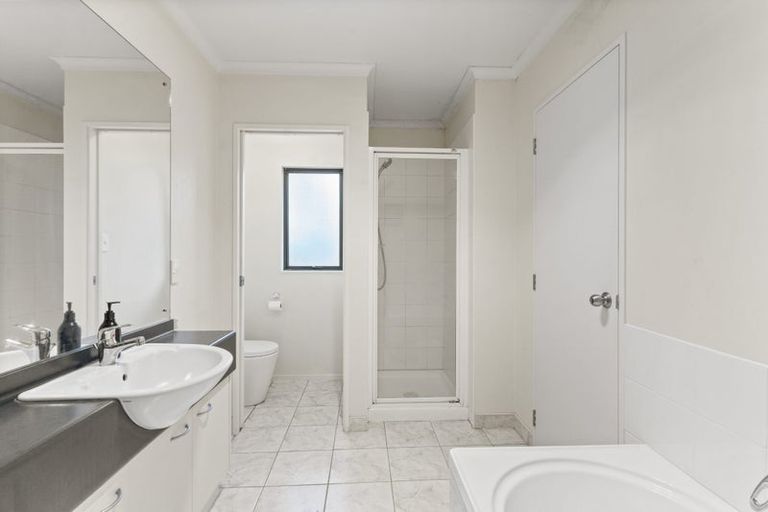 Photo of property in 18 Navan Place, Dannemora, Auckland, 2016