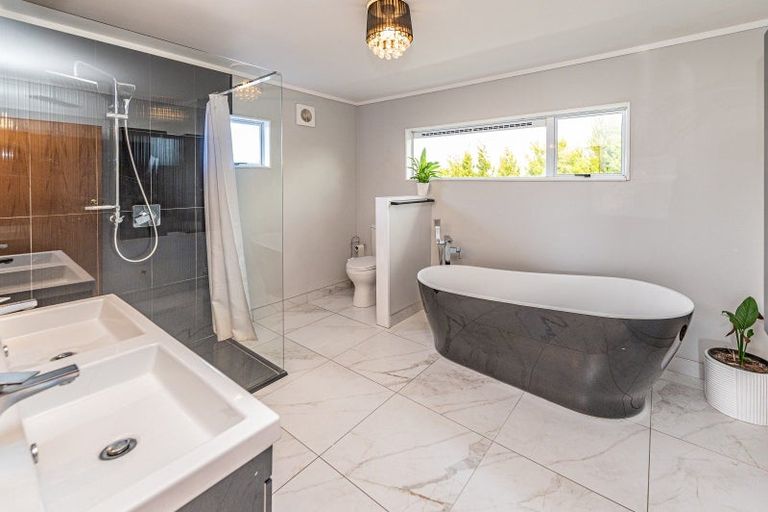 Photo of property in 100 Western Line, Brunswick, Whanganui, 4571