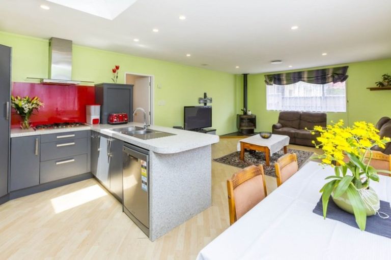 Photo of property in 398b Fergusson Drive, Heretaunga, Upper Hutt, 5018