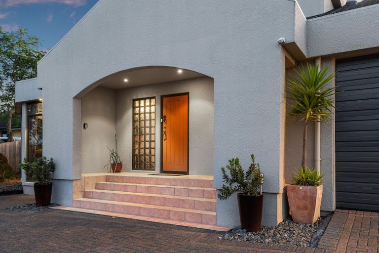 Photo of property in 22 Hoyte Place, Pukehangi, Rotorua, 3015