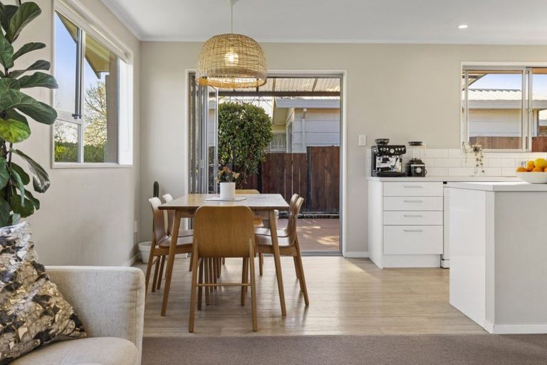 Photo of property in 1 Rutherford Street, Otumoetai, Tauranga, 3110