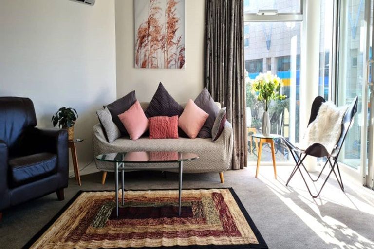 Photo of property in Piermont Apartments, 4i/82 Cable Street, Te Aro, Wellington, 6011