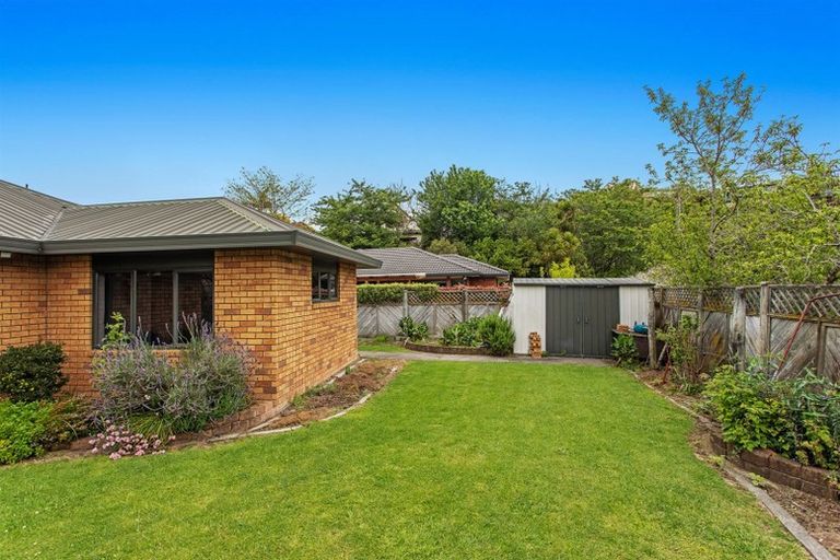 Photo of property in 21 The Fairway, Whakatane, 3120