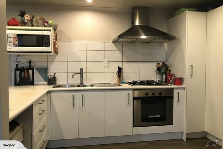 Photo of property in 16 Black Rock Road, Newlands, Wellington, 6037