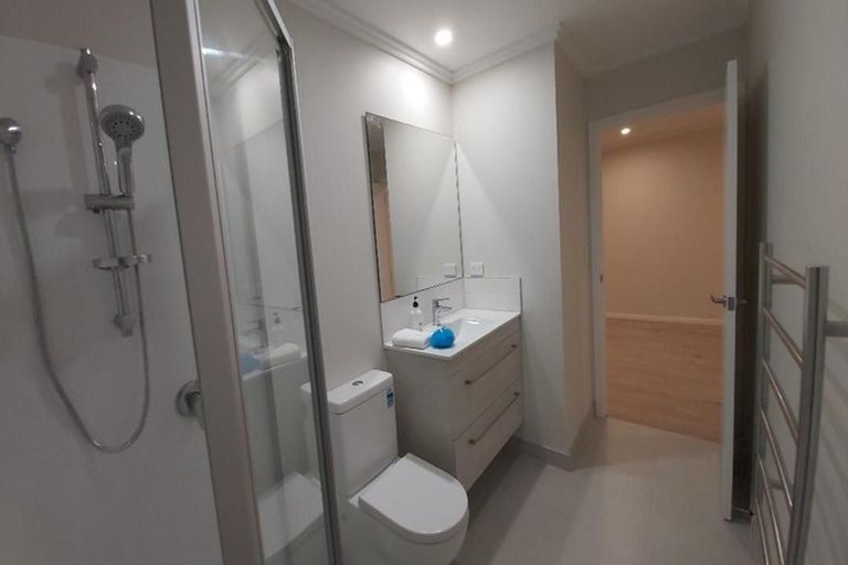 Photo of property in 20 Ridgeview Close, Red Beach, 0932