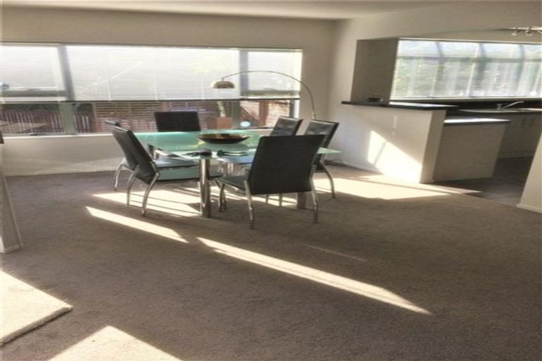 Photo of property in 1/6 Arirang Rise, Pinehill, Auckland, 0632