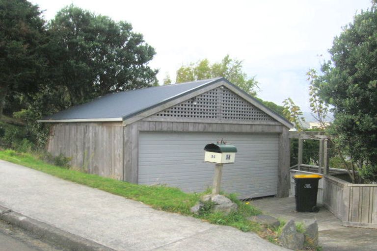 Photo of property in 34 Mana View Road, Paremata, Porirua, 5026
