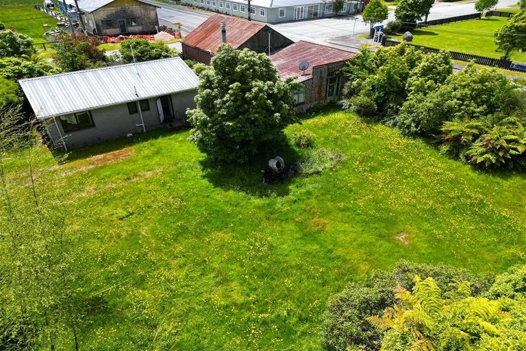 Photo of property in 44 Seddon Street, Kumara, 7832