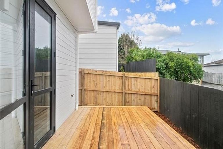 Photo of property in 21d Andrew Road, Howick, Auckland, 2010