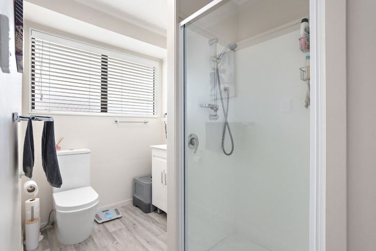 Photo of property in 1/229 Waitemata Drive, Ranui, Auckland, 0612