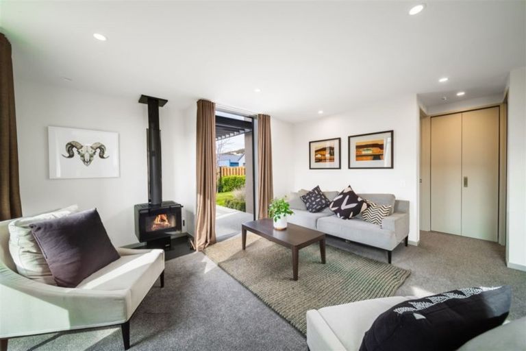 Photo of property in 52 Mount Linton Avenue, Wanaka, 9305