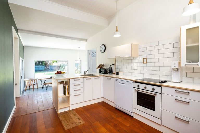 Photo of property in 14 Campaign Street, Napier South, Napier, 4110