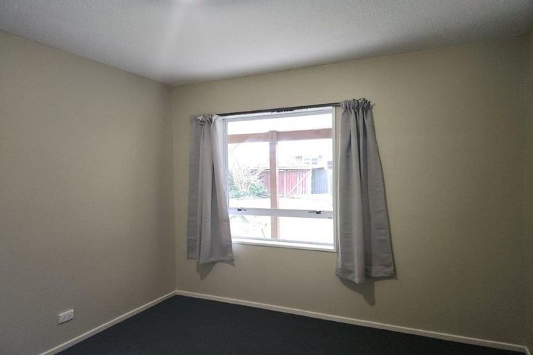 Photo of property in 2/11 Lothian Street, Ilam, Christchurch, 8041