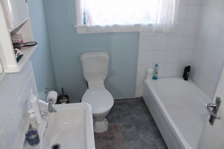 Photo of property in 15 Neptune Street, Dannevirke, 4930