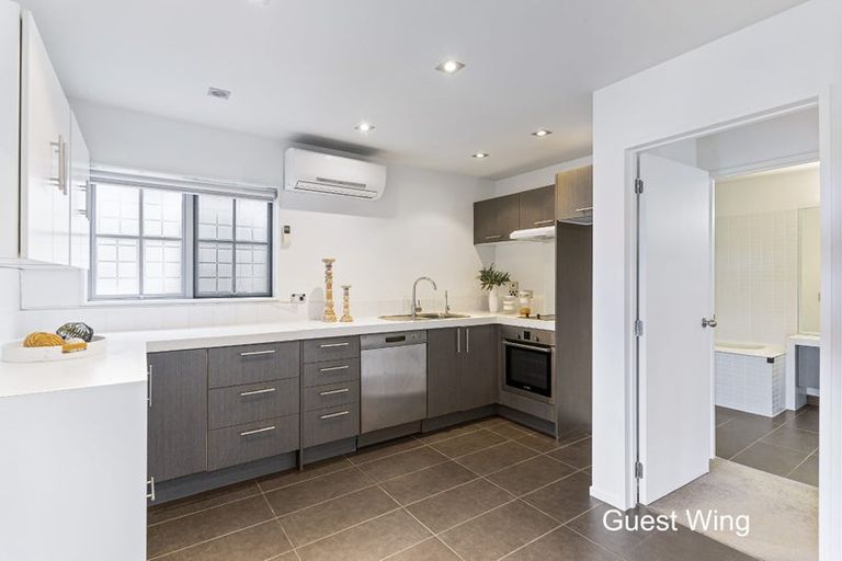 Photo of property in 7/31 The Avenue, Albany, Auckland, 0632
