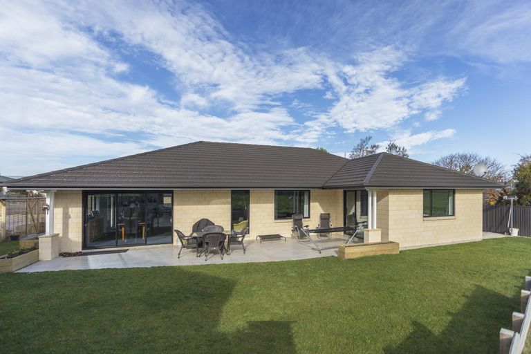Photo of property in 11 Dove Place, Holmes Hill, Oamaru, 9401