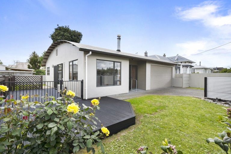 Photo of property in 2a Wellington Street, Feilding, 4702
