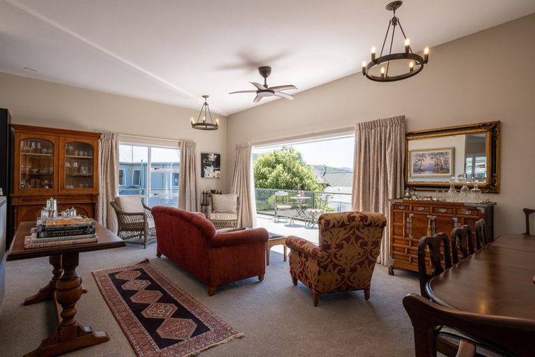 Photo of property in 1a Matai Place, Waikawa, Picton, 7220