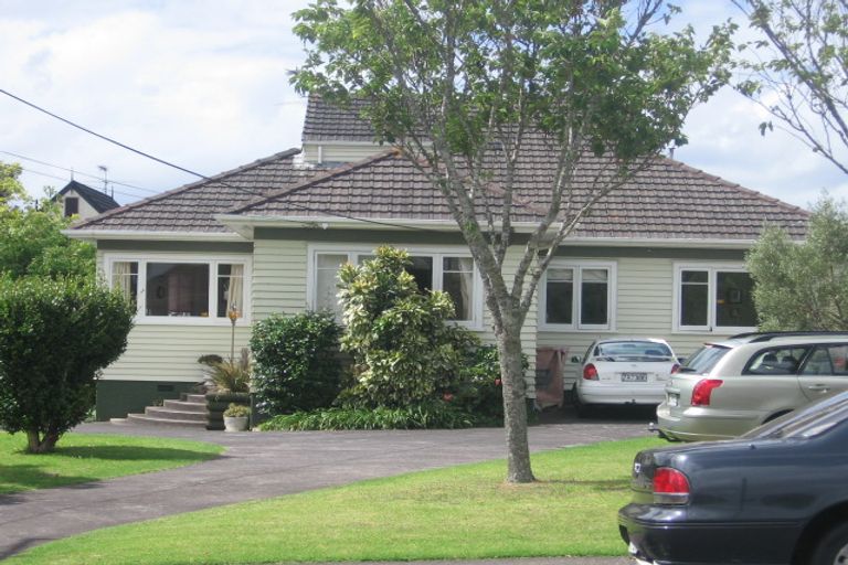 Photo of property in 1/7 Waterloo Road, Milford, Auckland, 0620