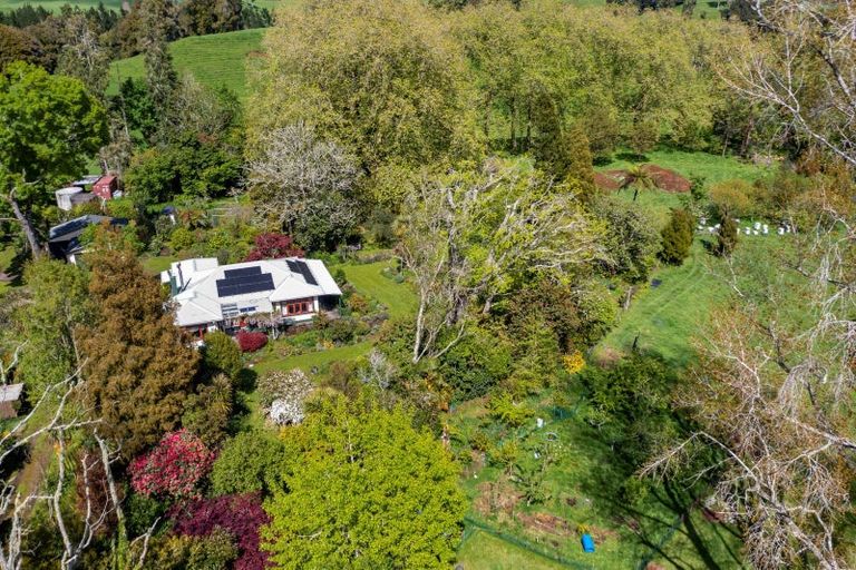 Photo of property in 1830 Otaraoa Road, Tarata, Inglewood, 4387