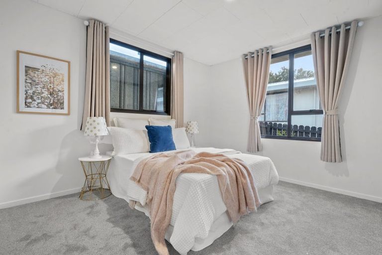 Photo of property in 1/9 Kimdale Place, Totara Heights, Auckland, 2105