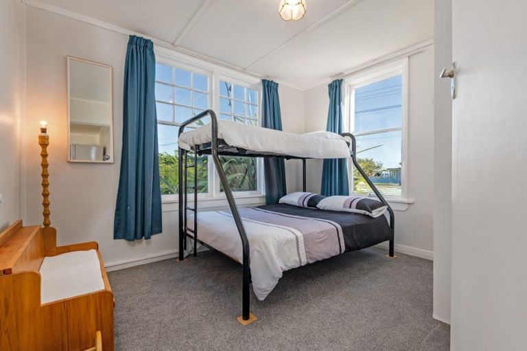 Photo of property in 81 Seabury Avenue, Foxton Beach, Foxton, 4815