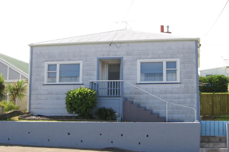 Photo of property in 245 Rintoul Street, Berhampore, Wellington, 6023