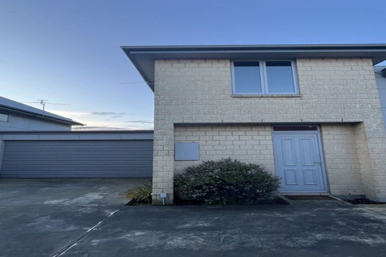 Photo of property in 76a Packe Street, Edgeware, Christchurch, 8013