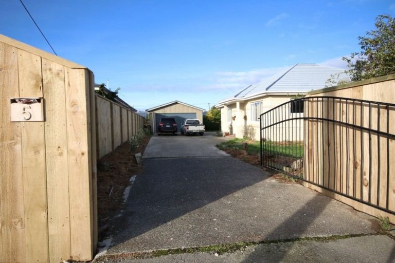 Photo of property in 5 Stobo Street, Grasmere, Invercargill, 9810