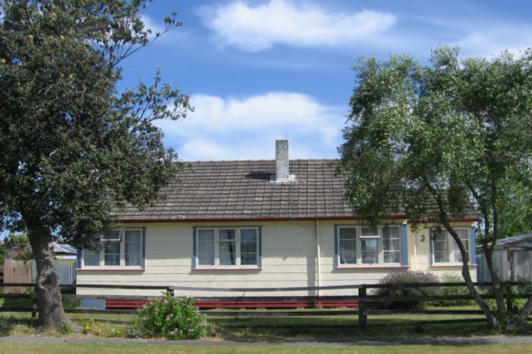 Photo of property in 4 Totara Street, Te Hapara, Gisborne, 4010