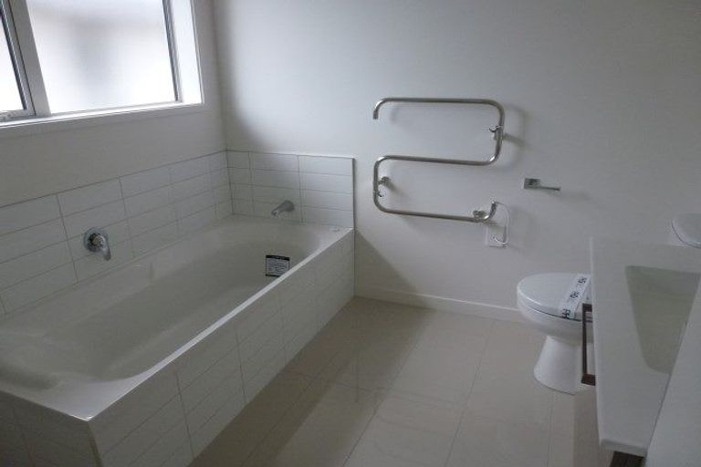 Photo of property in 19e Rewarewa Place, Matua, Tauranga, 3110