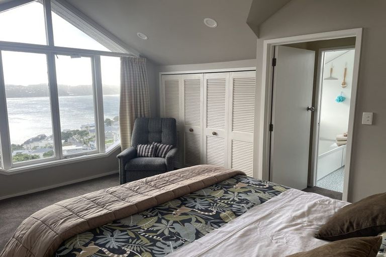 Photo of property in 17 Palliser Road, Roseneath, Wellington, 6011