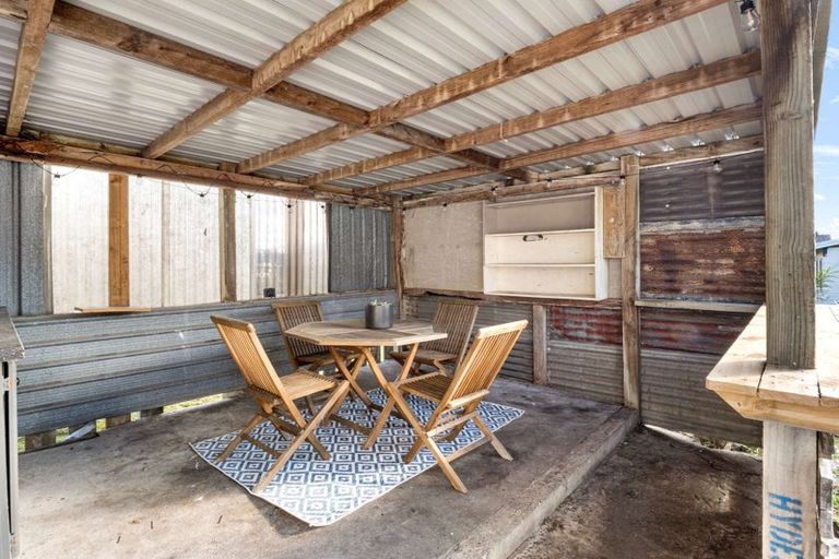 Photo of property in 6 Harper Street, Gonville, Whanganui, 4501