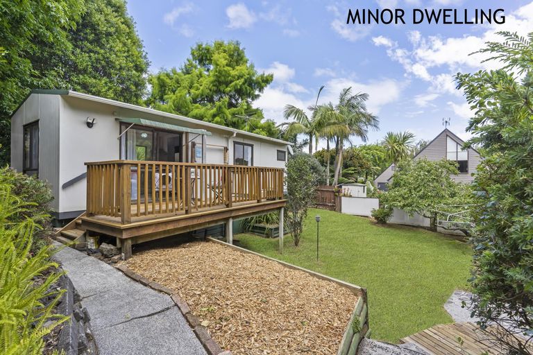 Photo of property in 11 Aries Place, Shelly Park, Auckland, 2014