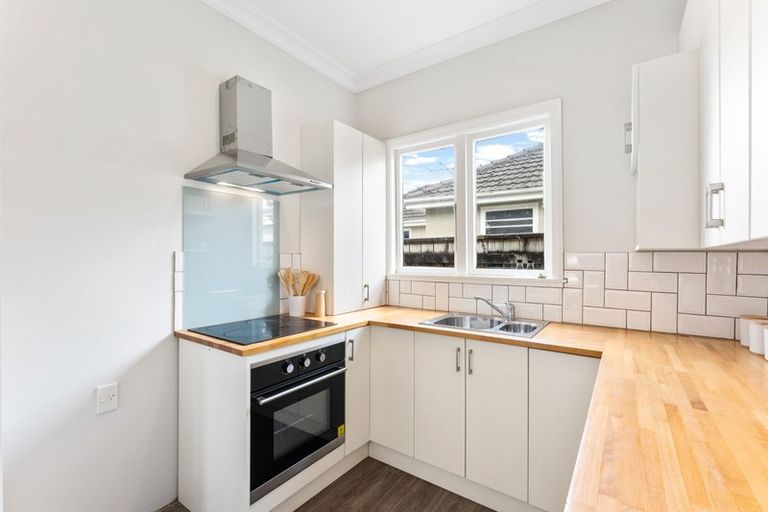 Photo of property in 30 Murray Street, Wallaceville, Upper Hutt, 5018