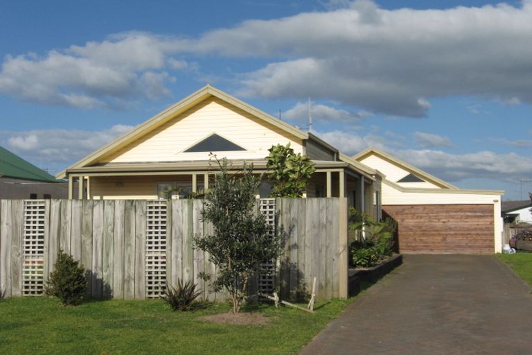 Photo of property in 30 Webb Place, Papamoa Beach, Papamoa, 3118