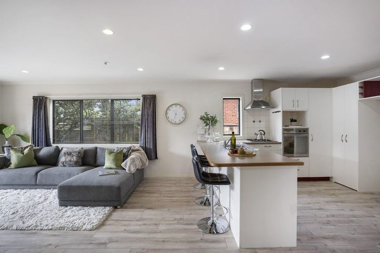 Photo of property in 140 Wellington Street, Howick, Auckland, 2014