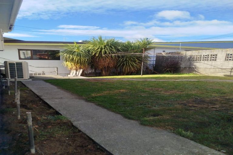 Photo of property in 2 Centennial Avenue, Balclutha, 9230