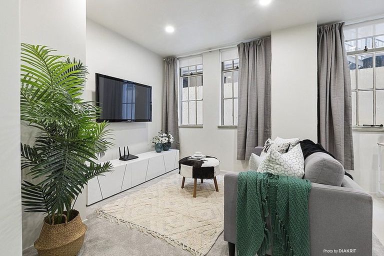 Photo of property in The Quay, 2/332b2 Lambton Quay, Wellington Central, Wellington, 6011