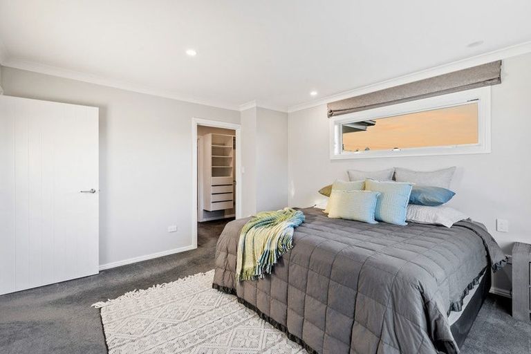 Photo of property in 38 Mcquillan Avenue, Woodend, 7610