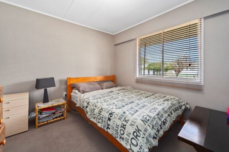 Photo of property in 32 Clematis Avenue, Pukete, Hamilton, 3200
