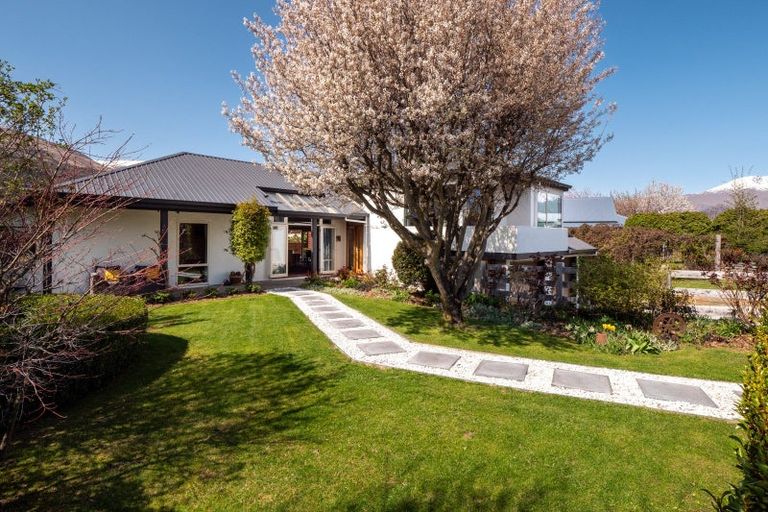 Photo of property in 22 Shaw Street, Arrowtown, 9302