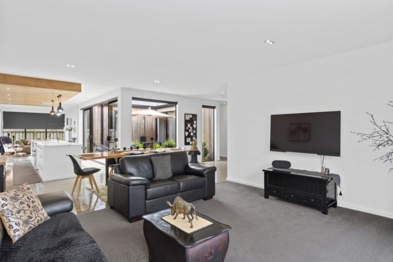 Photo of property in 25 Burrows Street, Tauranga South, Tauranga, 3112