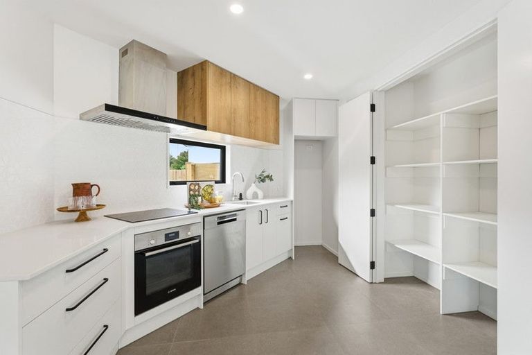 Photo of property in 33a Neill Street, Hornby, Christchurch, 8042