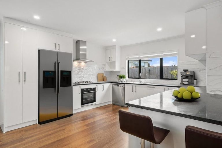 Photo of property in 37d Sheehan Avenue, Papakura, 2110