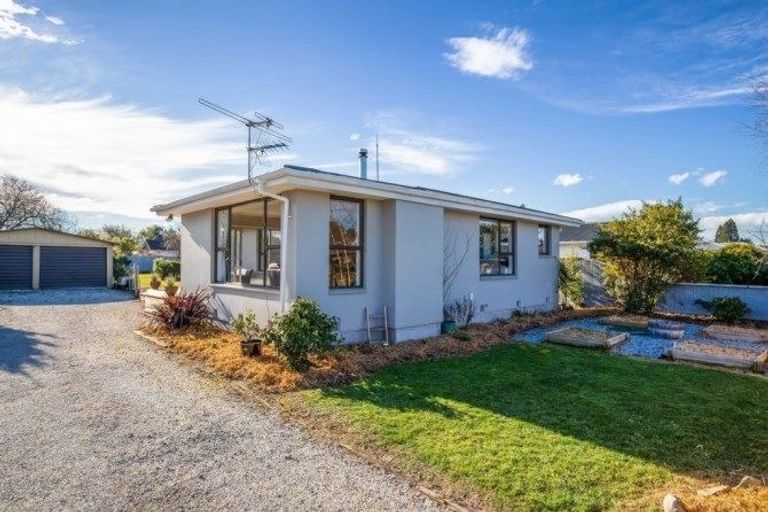 Photo of property in 14 Palmer Street, Rangiora, 7400